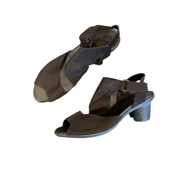 ARCHE Suede Sandals - Picture 2 of 4